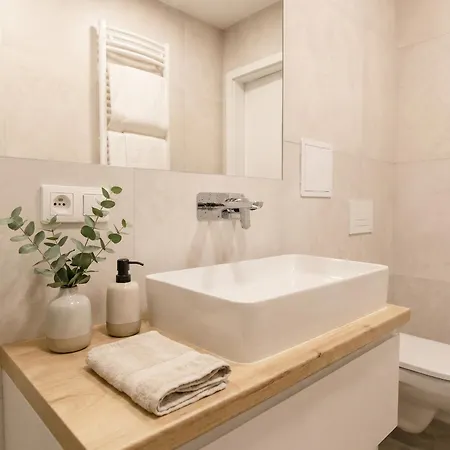 Urban Chic - Rynek Square - Great Location&kuznicza Apartment